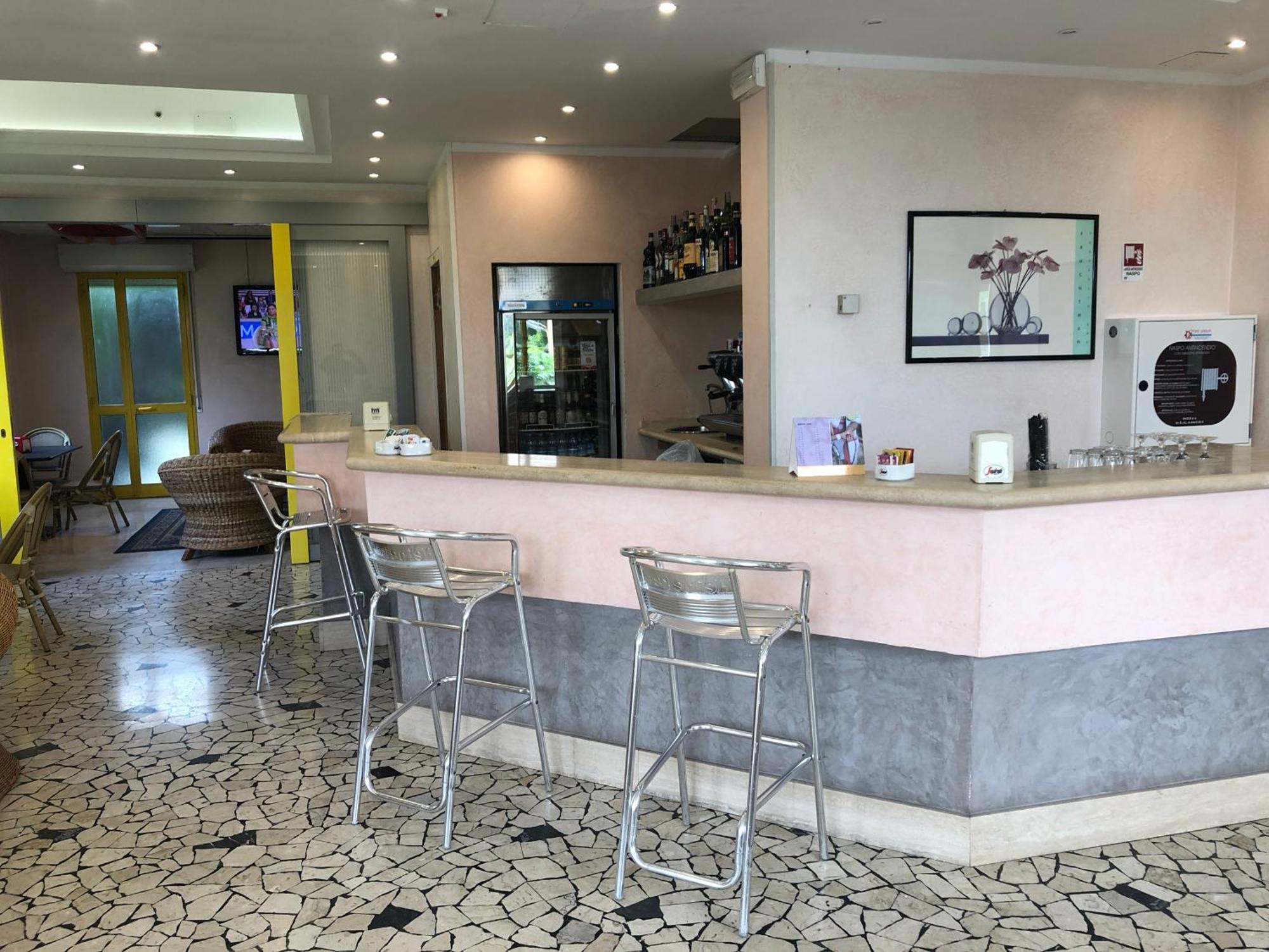 Hotel Marzia Con Piscina Ριτσόνε Εξωτερικό φωτογραφία