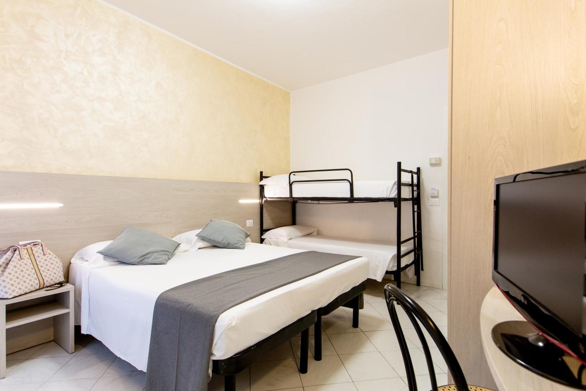 Hotel Marzia Con Piscina Ριτσόνε Εξωτερικό φωτογραφία