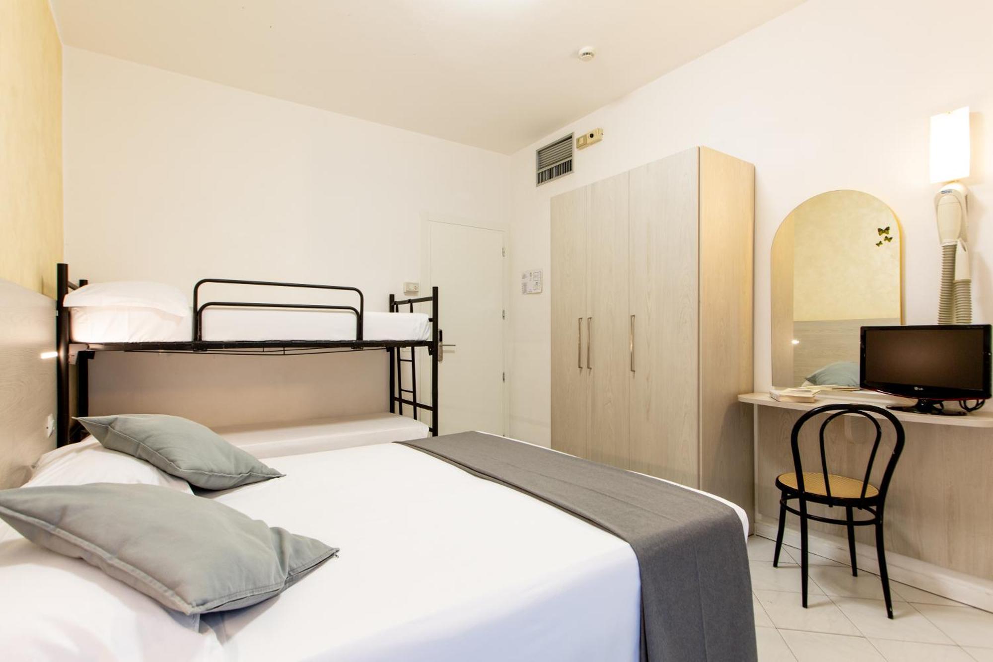Hotel Marzia Con Piscina Ριτσόνε Εξωτερικό φωτογραφία