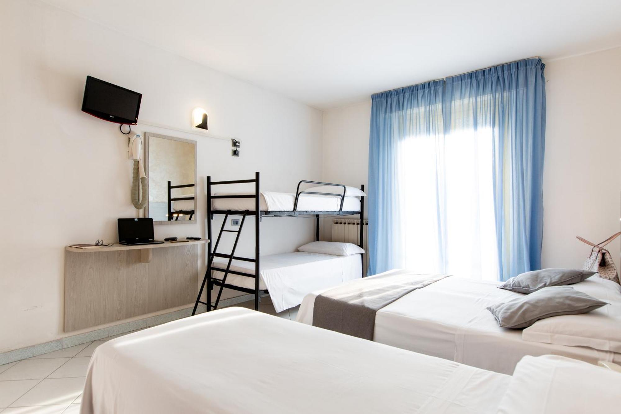 Hotel Marzia Con Piscina Ριτσόνε Εξωτερικό φωτογραφία