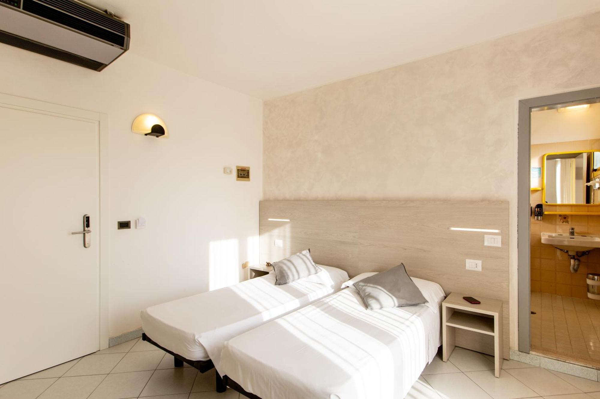 Hotel Marzia Con Piscina Ριτσόνε Εξωτερικό φωτογραφία