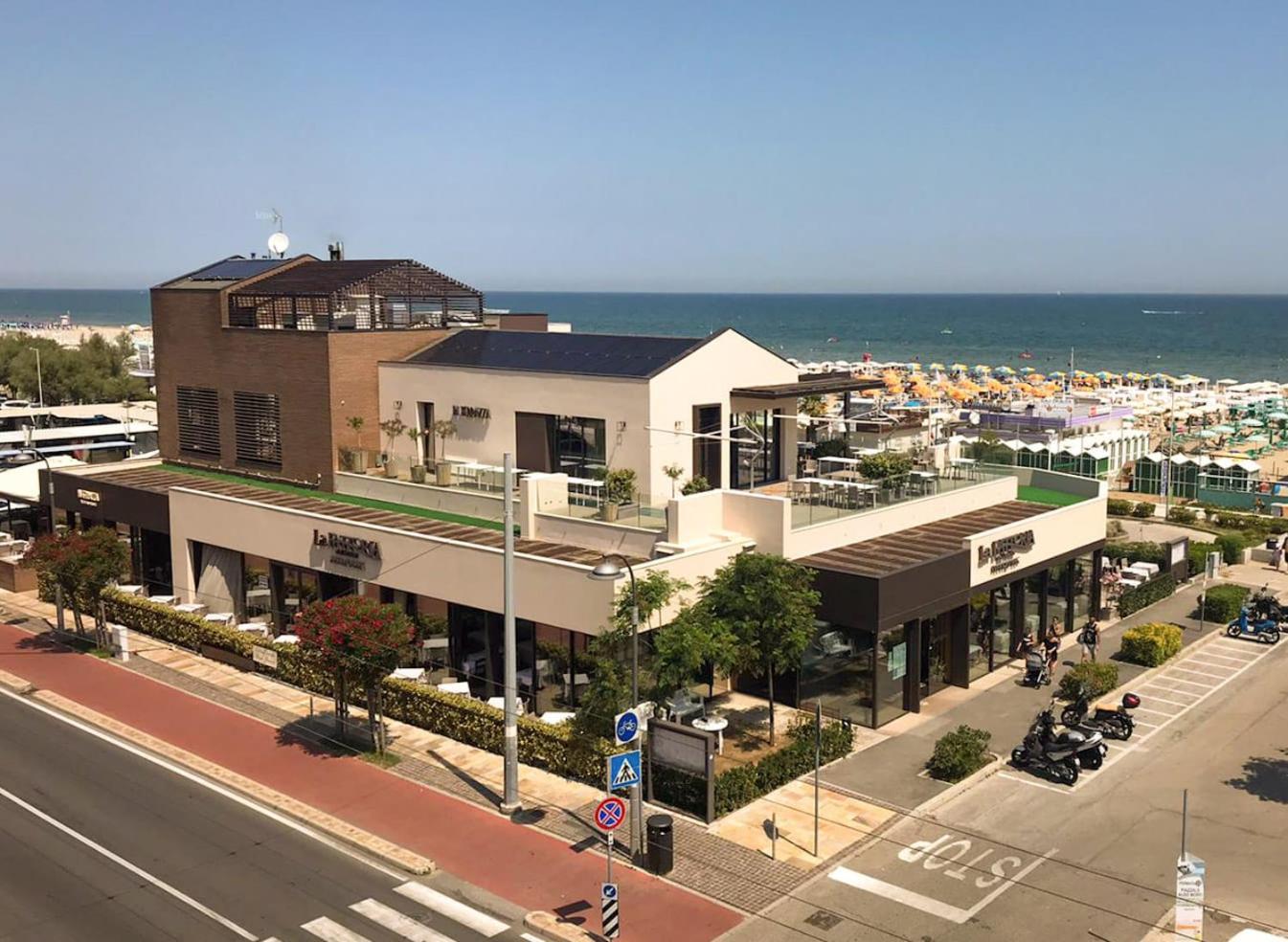 Hotel Marzia Con Piscina Ριτσόνε Εξωτερικό φωτογραφία