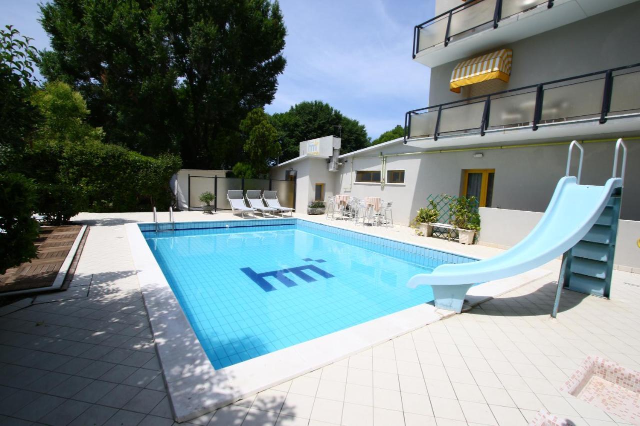 Hotel Marzia Con Piscina Ριτσόνε Εξωτερικό φωτογραφία