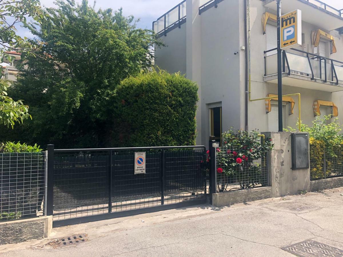 Hotel Marzia Con Piscina Ριτσόνε Εξωτερικό φωτογραφία