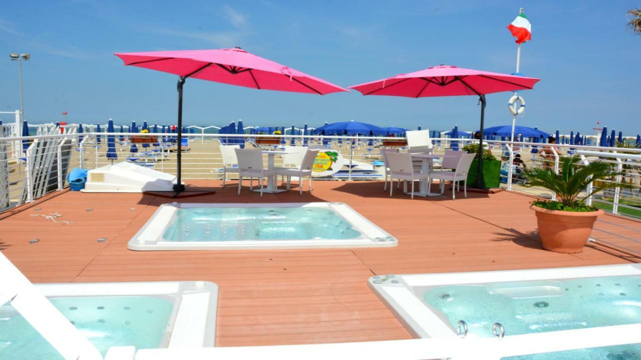 Hotel Marzia Con Piscina Ριτσόνε Εξωτερικό φωτογραφία