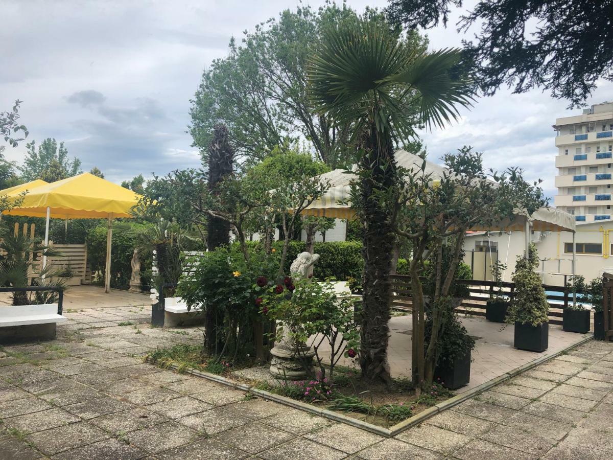 Hotel Marzia Con Piscina Ριτσόνε Εξωτερικό φωτογραφία