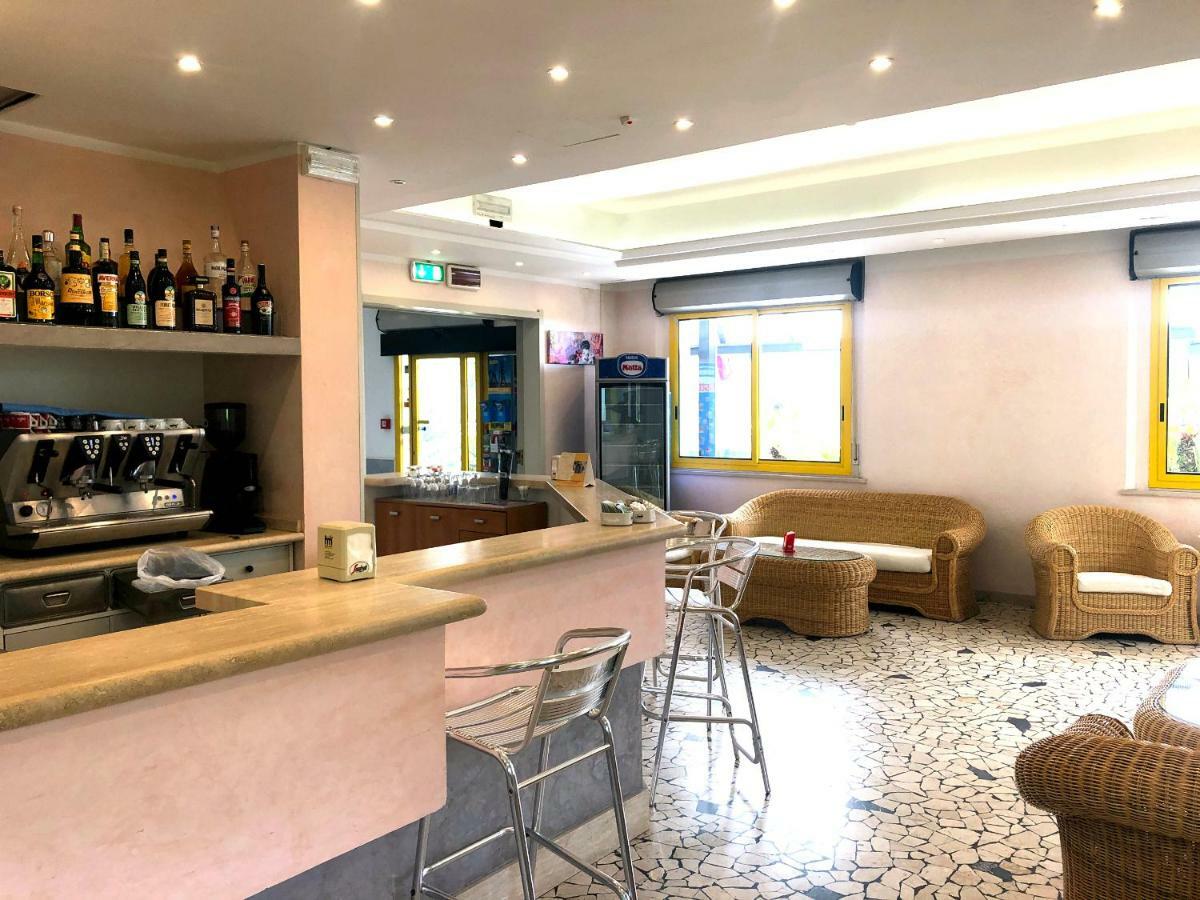 Hotel Marzia Con Piscina Ριτσόνε Εξωτερικό φωτογραφία